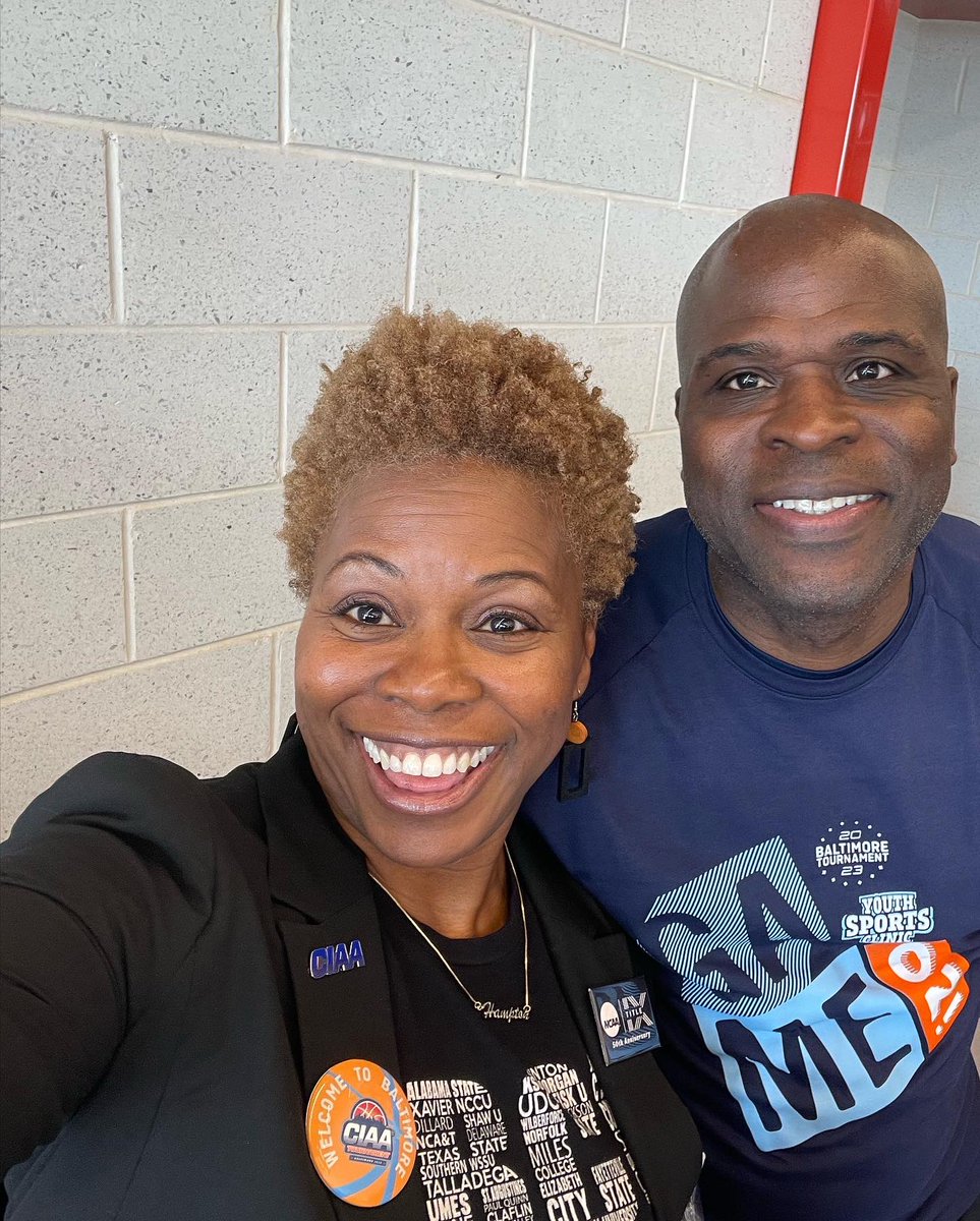 CIAACommish's tweet photo. Had a Beautiful morning in the community with parents and future @NCAA  student athletes @CIAAForLife @BaltimoreMD @UnderArmour @BSU_Sports_Info #ciaaforlife #creatingnewmemories #livethelegacy #CIAAtourney https://t.co/EQq0q87tzZ