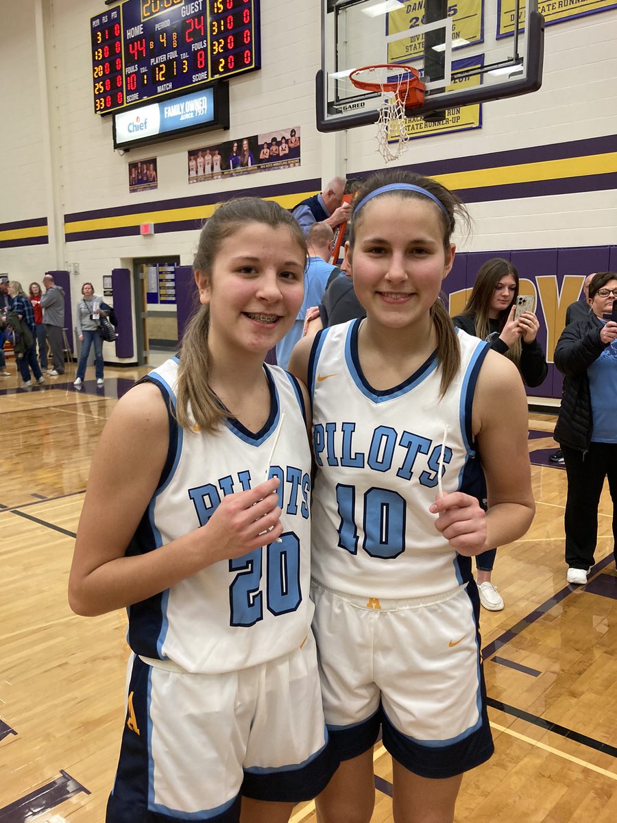 momma__sheets's tweet image. Congrats Lady Pilots!  Sectional Champs! @NevaSheets @AyersvilleAD