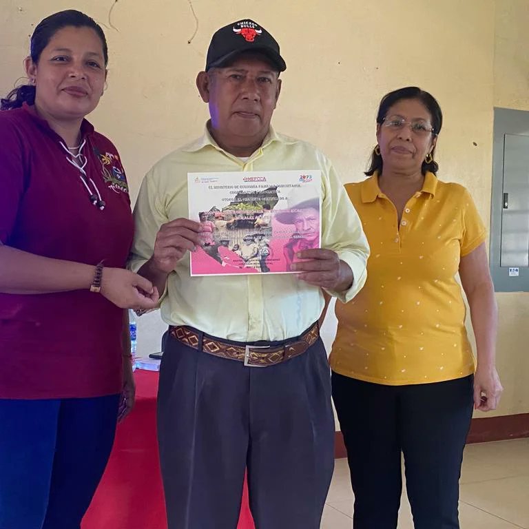 GranadaMefcca's tweet photo. Ministerio de Economía Familiar realizó encuentro Cooperativo en conmemoración al 89 aniversario del paso a la inmortalidad del General Augusto C. Sandino realizado en centro de Jóvenes de PN

#mefccanicaragua 
#cooperativas 
#productores https://t.co/irrMGwvoTz