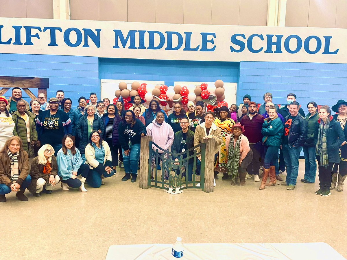 rjcoronados1's tweet photo. ๐ข 2022-2023 @HISDMultiPrgms #ContentBasedLanguageInstruction Academy ๐ has been a true success ๐
for @HISDMiddleSchls & @HISDHighSchools teachersโผ๏ธ ๐๐ผ Thanks to everyone who joined us this school year ๐ https://t.co/vEPgaJ7N9x