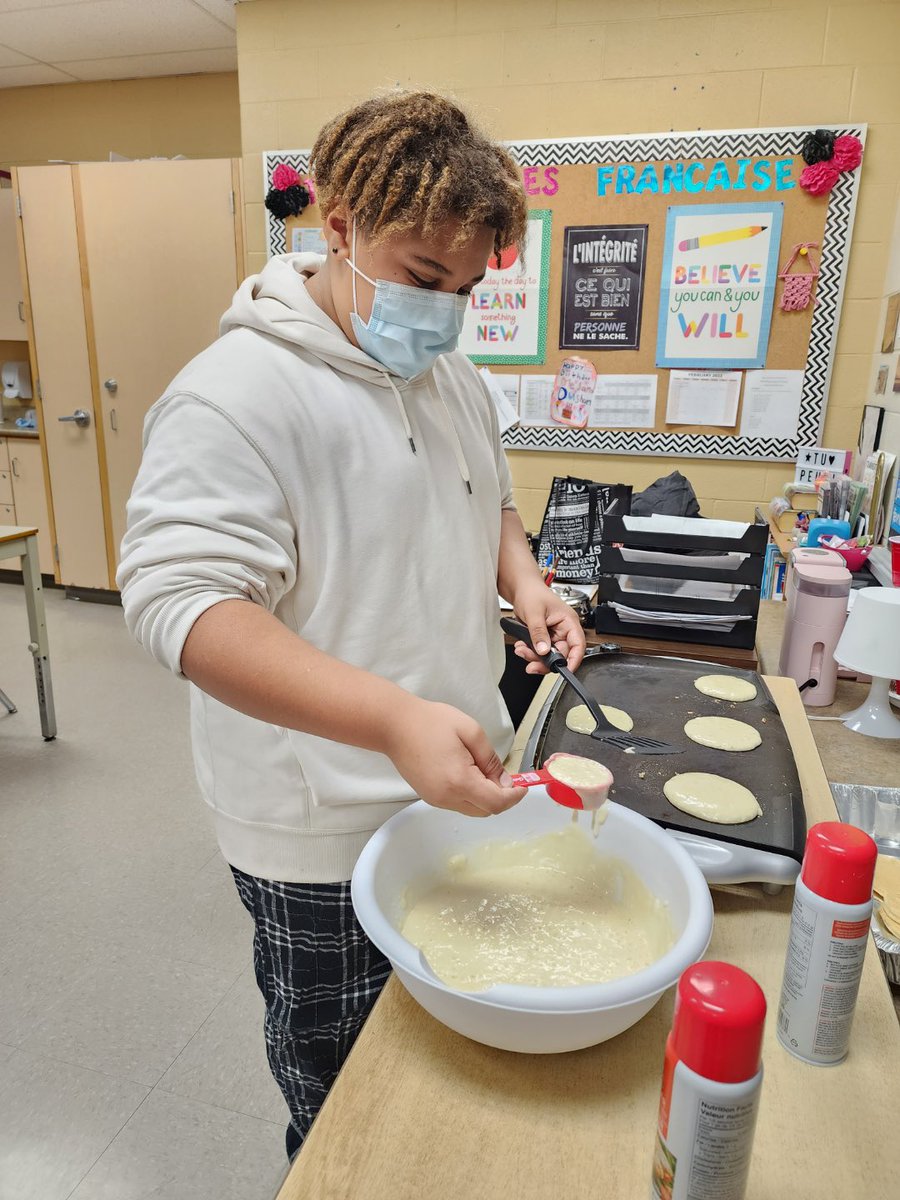 Ray Lewis Elementary School tweet media