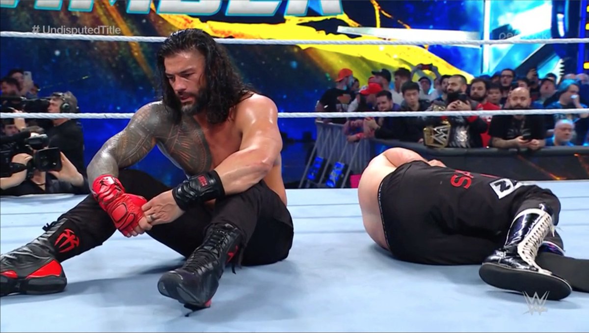 WWEonFOX's tweet photo. Emotional ending to tonight's main event

@WWERomanReigns  @SamiZayn @WWEUsos @HeymanHustle #WWEChamber https://t.co/hbqlBUR0F2