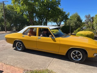 DuckCurious's tweet photo. This is my mate's HQ Kingswood, we took it to St Mary today (100km round trip) for a car club cruise. Dunno how Kingswoods ever became classic cars, but this stock as a rock 253 V8 powered one is a pearler 👍 https://t.co/m0bS11Rqv8