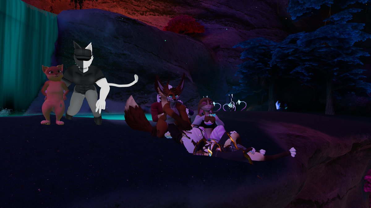 TerikiTora's tweet photo. Glad to call #FuralityLumaFestival a great first VR Con for me :3

#VRChat #vrchatfurry https://t.co/LX3uPklWVY
