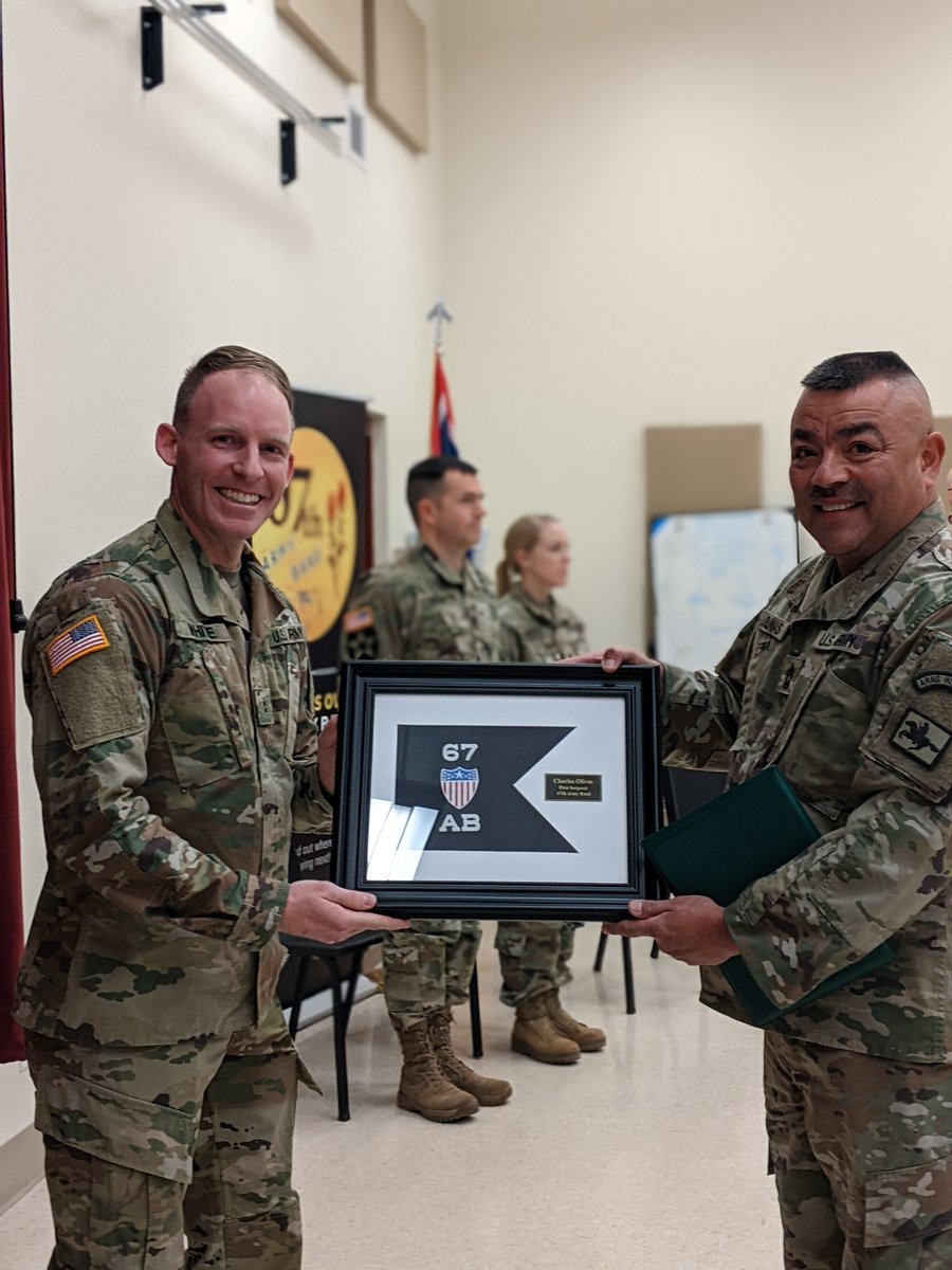 67thArmyBand's tweet photo. Last drill the 67th Army Band conducted the First Sergeant Change of Responsibility.  We thank you 1SG Olivas for all of your contributions.  We welcome 1SG Hap Fertig who tremendous amount of experience from a number of ARNG and Reserve bands! #arngband #wyoguard #wyomingsown https://t.co/BGxOiZdD8I