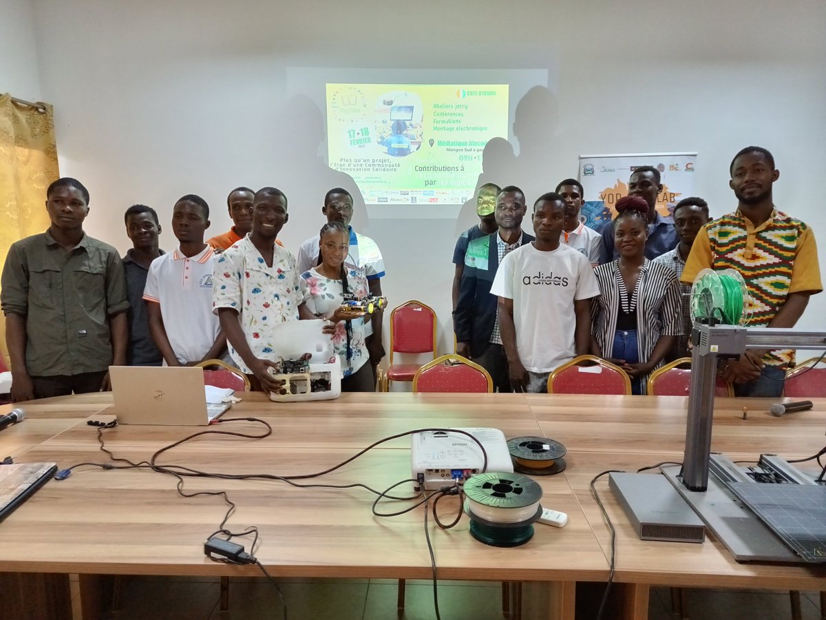 JerryValentin9's tweet photo. Félicitations à toutes les communautés qui ont participé au #JerryValentin 2023 @Montpellibre @senfablab @YopCrealab @ayiyikoh @BLOLAB_BENIN https://t.co/KiErIuaAwP