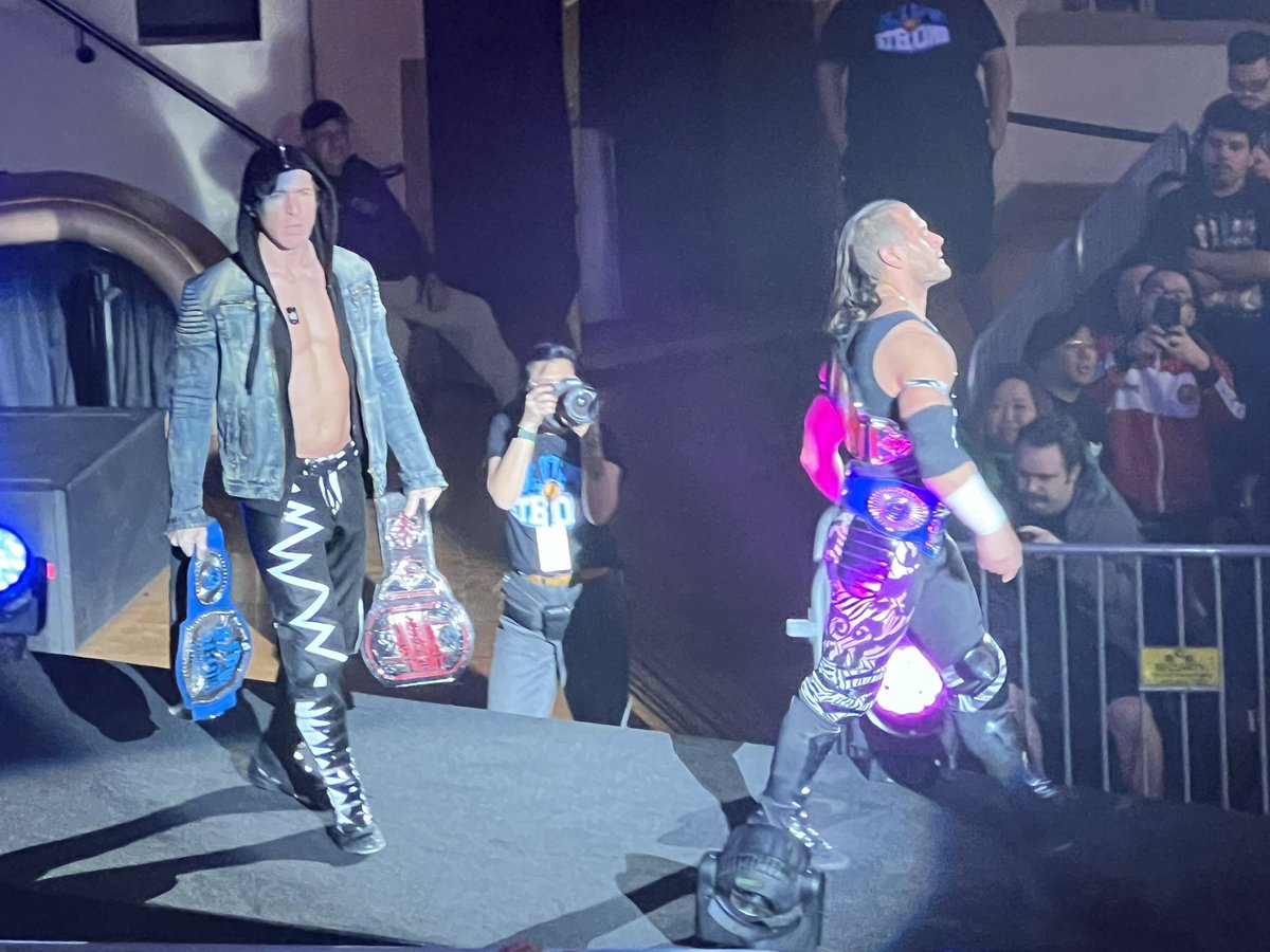 RealTonyFury's tweet photo. Motor City Machine Guns at #BattleInTheValley in San Jose #AlexShelly #ChrisSabin #NJPW https://t.co/Lqp9GTZnMj