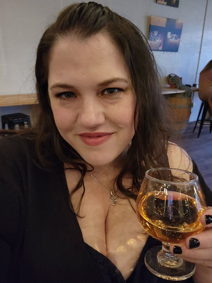 SecretChimera's tweet photo. Guess what's in the glass. Not my typical choice of poison, but it's always good to branch out and sample other options. https://t.co/sqVvKaK1ch