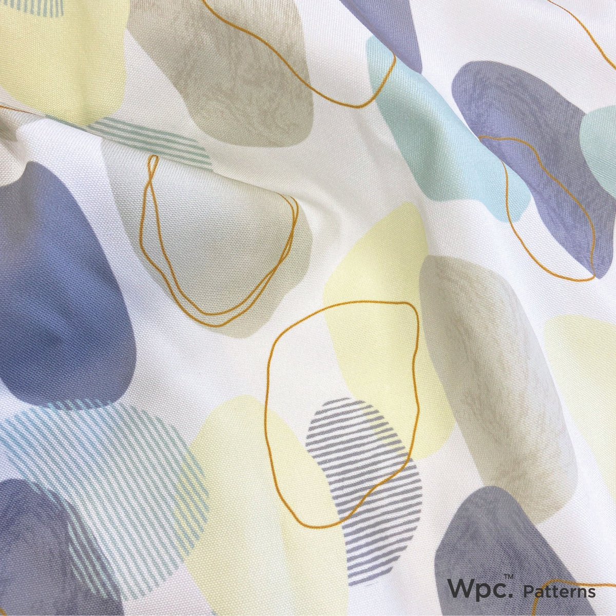 Wpc_Patterns's tweet image. Wpc.Patterns定番のポーチシリーズに新柄が新登場🌟
やわらかな円と線で描かれた「ニュアンスパターン」🖌
韓国風のデザインをWpc.らしく落とし込んだデザイン🫶
トレンドを取り入れたい!ちょっと個性的な柄がほしいな~という方におすすめのテキスタイルデザインです!
#wpcpatterns #wpc