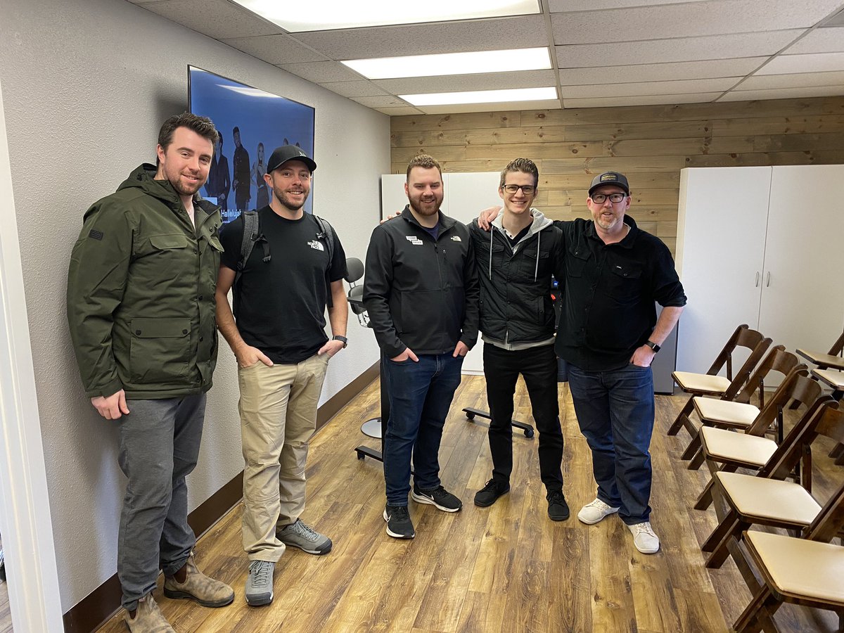 farewellkevin's tweet image. That’s a wrap on the 1st @webflow PNW MEETUP #inbend. Thanks to @tonyseets and @EmmettArmstrong for co-hosting and making it easy on me by having it in my hometown.

Thanks to all who traveled near and far  and for helping me fine tune my presentation skills. Oregon Coast next?