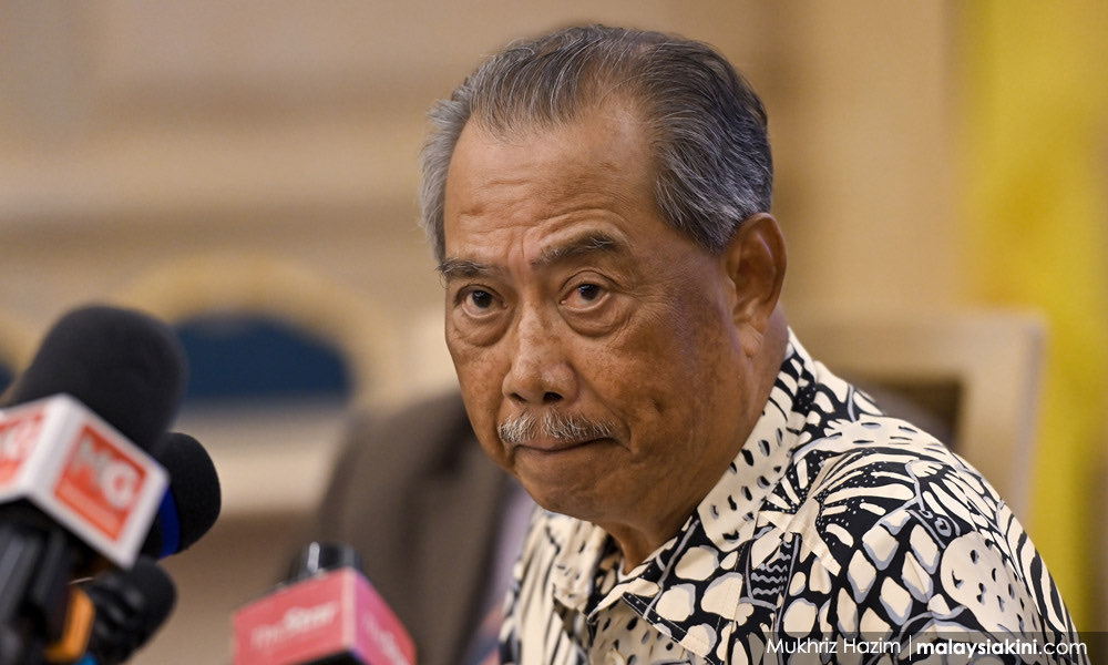 BermamaTV's tweet photo. Muhyiddin tercirit lagi selepas SPRM sahkan yang beliau dipanggil sebagai suspek siasatan kes Jana Wibawa.

Laporan PDF menyusul https://t.co/ciXFPGkNYX