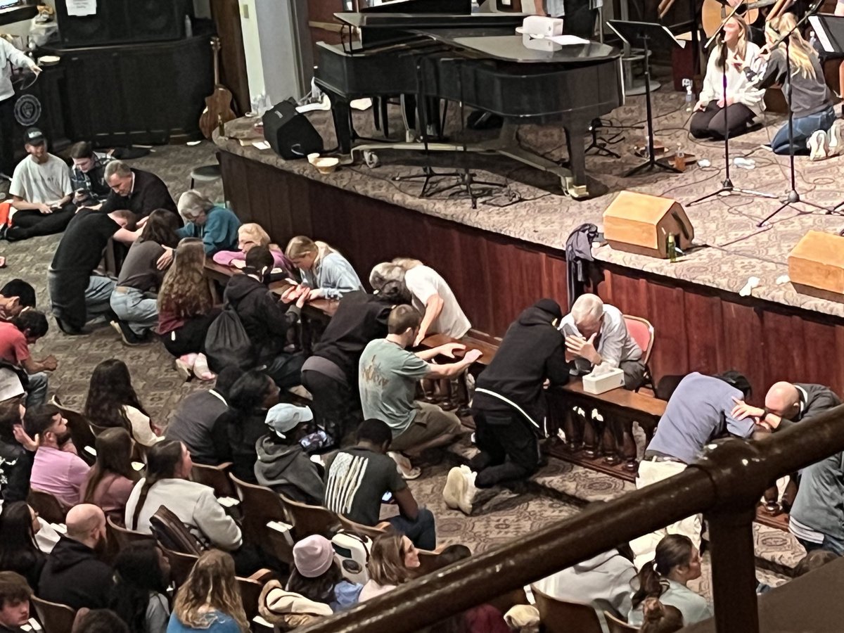 Debby Wright tweet media