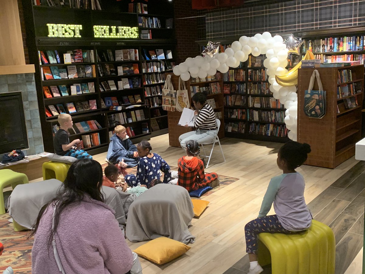 2EduKane's tweet photo. Bedtime stories at the @book_jewel was so awesome tonight! Another wonderful Black History Month event for our community. Beautiful setup by Katie’s Kreations Events, everyone had a blast!
#PJsAndBooks #IndependentBookStores
#Westchester #BalloonArt #BHM #BHM2023 https://t.co/VTtfwVcMST