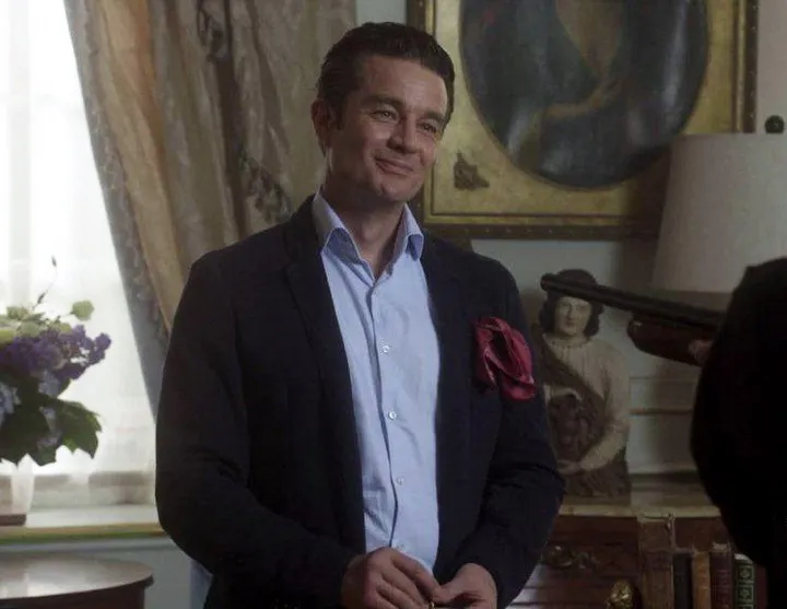 jamie_marsters's tweet photo. Pic of the Day: Smugness, thy name is @JamesMarstersOf ... aka James in Warehouse 13 #4.11 "The Living and the Dead"
#JamesMarsters #Warehouse13 #WH13 #MaybeSmarmyWouldBeABetterAdjective #Smug? #Smarmy? #ChooseYourOwnAdventure #OrJustGoWithBoth #BothWork https://t.co/k2nipkf814