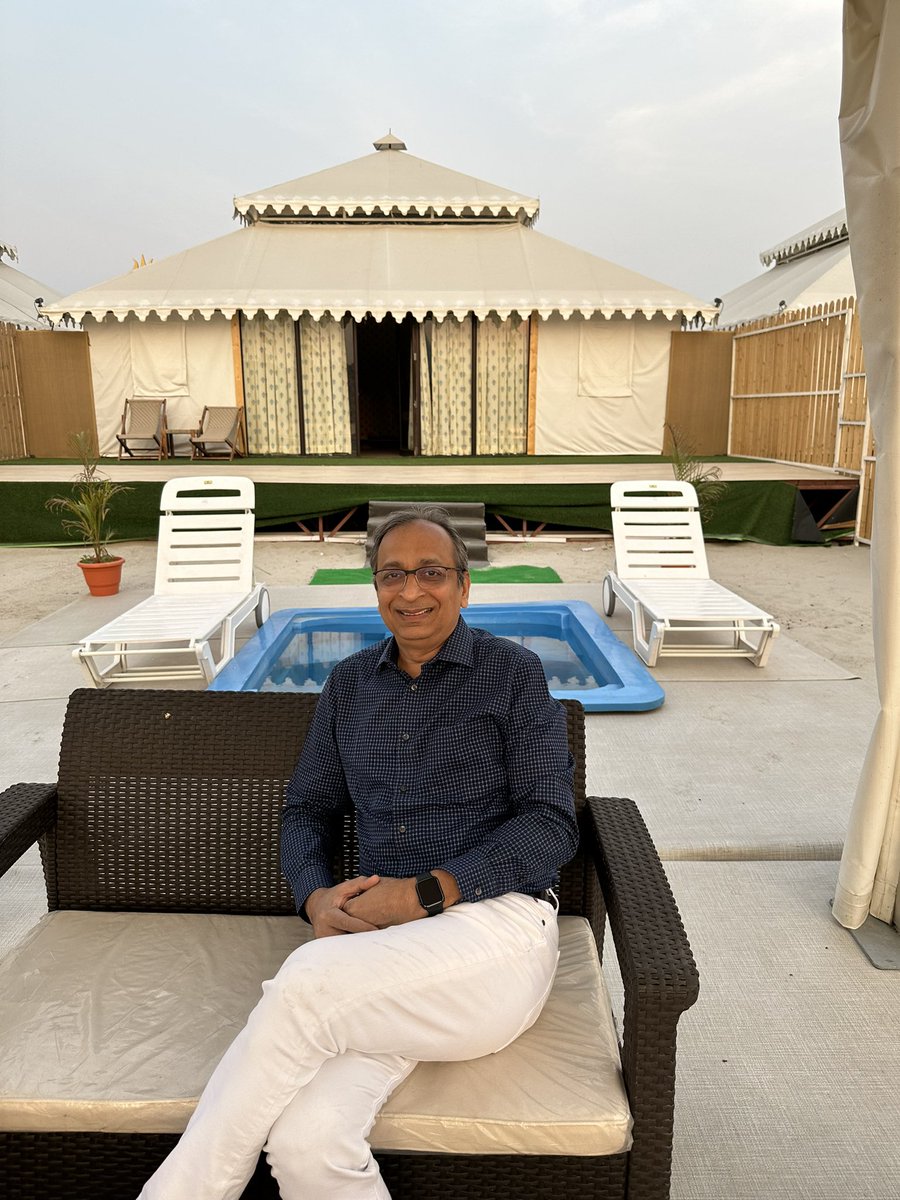 sudhir_bheda's tweet image. Tent city by Praveg Ltd at Varanasi has huge mote as civil construction is not possible at the bank of river Ganga
Banaras is fast emerging as a hot tourist spot
CO’s tents at Ran of Kutch and at statue of unity are run away success. Share is up 100% in 45 days
#midcapstocks
