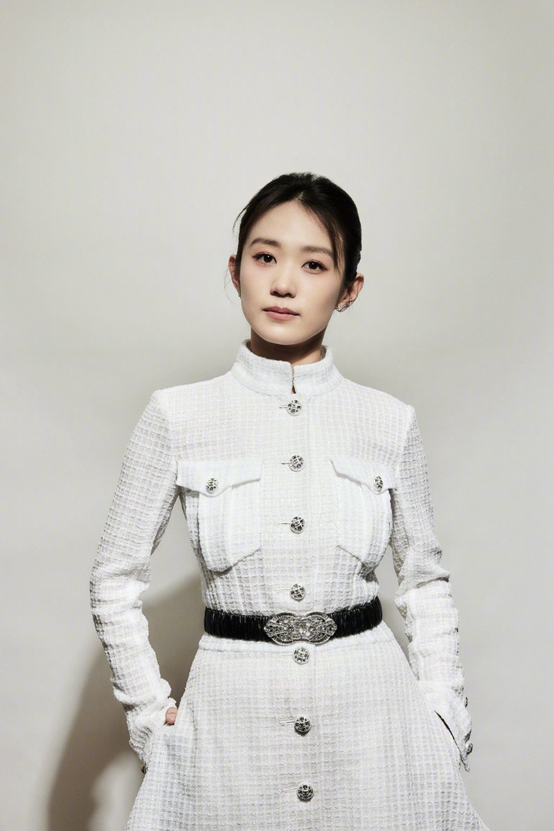 CdramaL's tweet photo. 「📸 | Diretor Zhang Lu e o elenco de seu filme #TheShadowlessTower, incluindo #XinBaiqing, #HuangYao e #WangHonglei para 2023 Berlinale (Berlin International Film Festival)
#白塔之光
https://t.co/vzNIkq9ABh