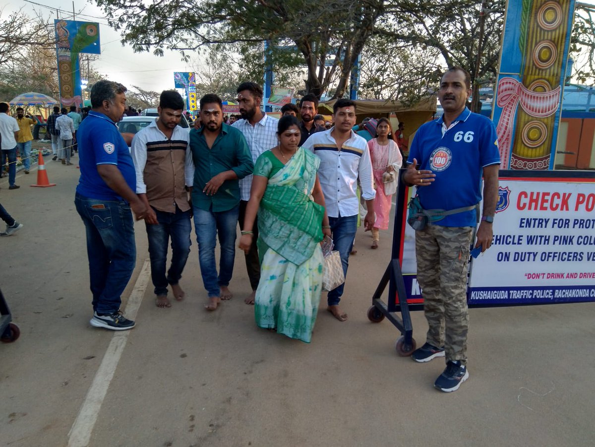 MKSC_Malkajgiri's tweet photo. @RKSC_Rachakonda #TrafficMarshals on field #volunteering till late early morning 3.00am dt.18.02.203 @keesaragutta under the supervision of @Rachakonda_tfc @drraghuveerraj @Satishvads @alokjha
@RachakondaCop CP_Shri #DS_Chauhan IPS appreciated the team. https://t.co/cMLZD1zhi7