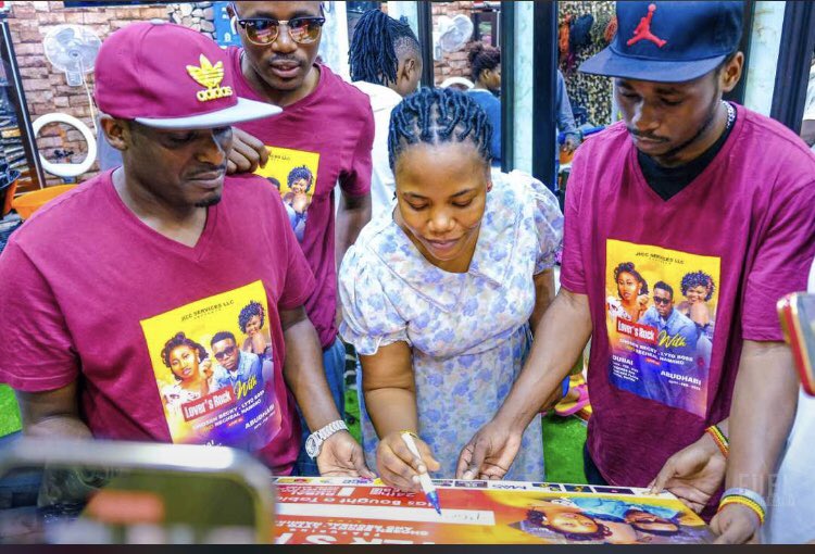 NASIFANDYUSUFO1's tweet photo. #jicc My people from my first home in UAE don’t disappoint me mikwano let’s share to all our community #legendsbar #satwa on 24th #missnot https://t.co/jAq8U0rq9v
