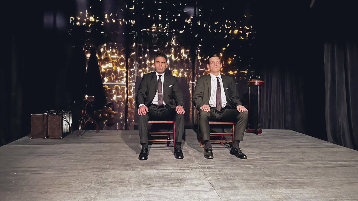 luismanm's tweet photo. @Helenico @vazquezadrian75 @TadeoZapata2 @MicroTeatroMex #Eldolordebajodelsombrero https://t.co/I88Sz6Tvwr