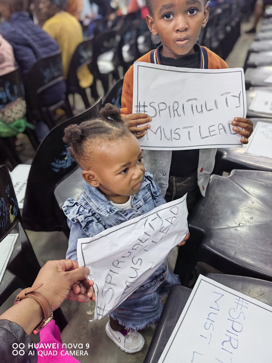 NteebooNteeboo1's tweet photo. As young as they are we believe #spiritualitymustlead https://t.co/xDclC3ZpM0