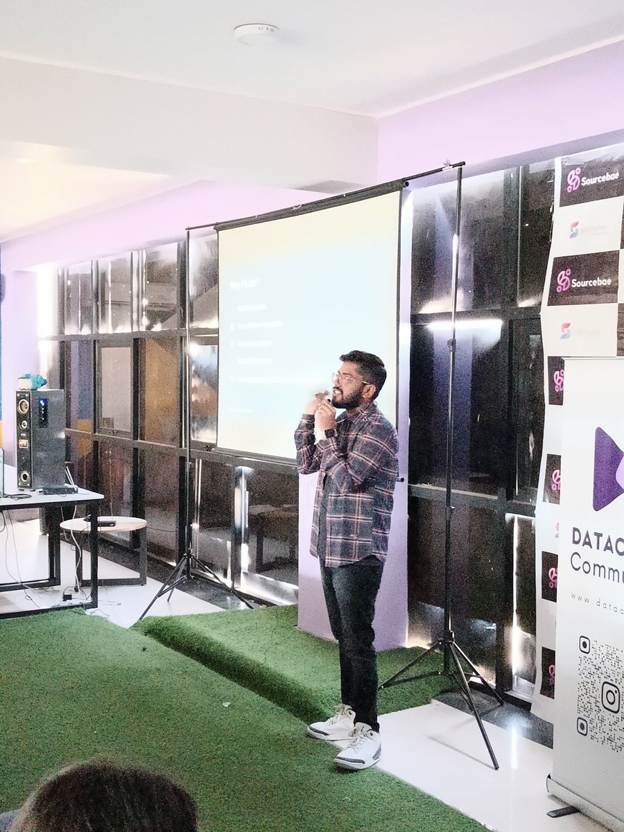 RishabhDhawad's tweet image. @imthepk In The House 
@ @indoreflutter