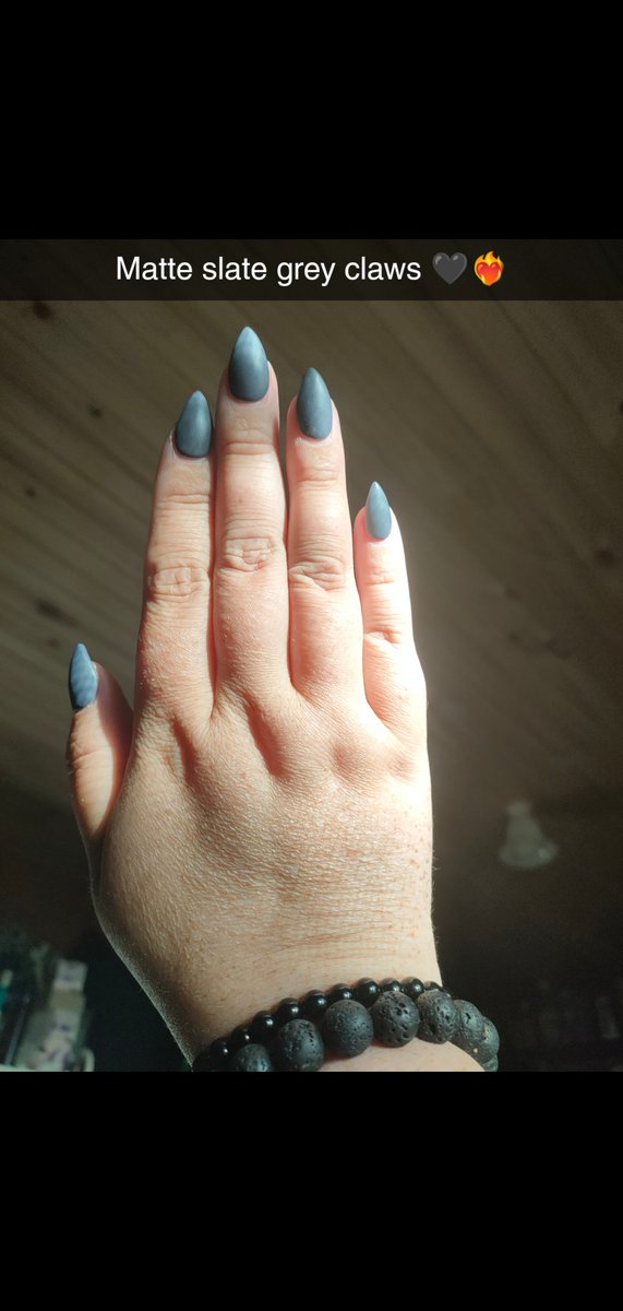jaerose85's tweet image. #acrylicnails #greynails #graynails #mattenails