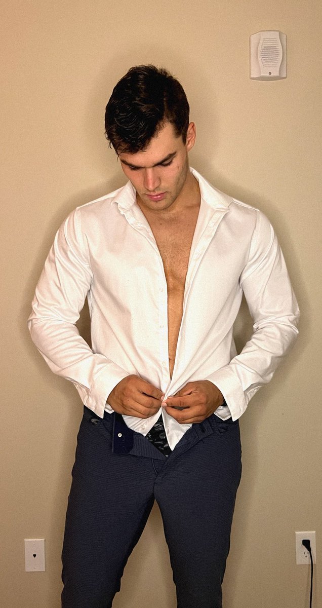 prettyboyfl1's tweet photo. Retweet to take these off https://t.co/FthbcVGvPz