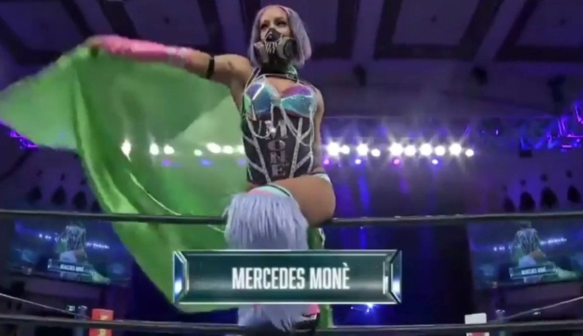 Indigo_Uchiha's tweet photo. MERCEDES WITH THE HANA TRIBUTE 🐐🔥🔥🔥🔥🔥🔥 WE LOVE AND MISS YOU HANA 🌸 #NJPW #njBitV #STARDOM https://t.co/q04PpXl9eX