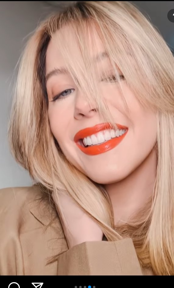 Bom dia com esse sorriso lindo, pois a vida ta complicada e esse sorriso me dar forças!