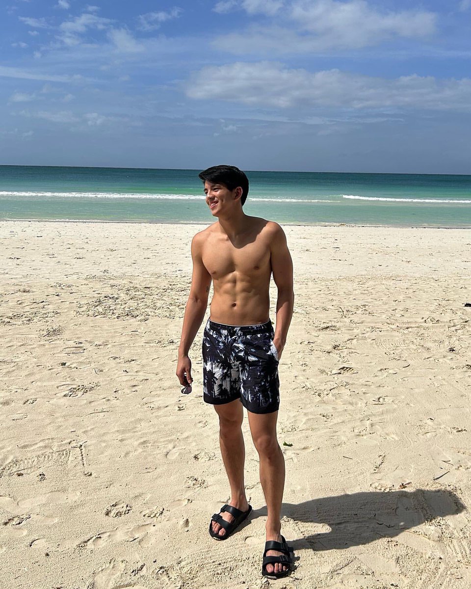 maledemograpix's tweet photo. L O N G
T I M E
N O 
B E A C H   🌊🌤🌴

📸 @princetcarlos

#RandomHottie 
#HouseOfMen 
#RandomHotGuys https://t.co/9xLpaMcsh1