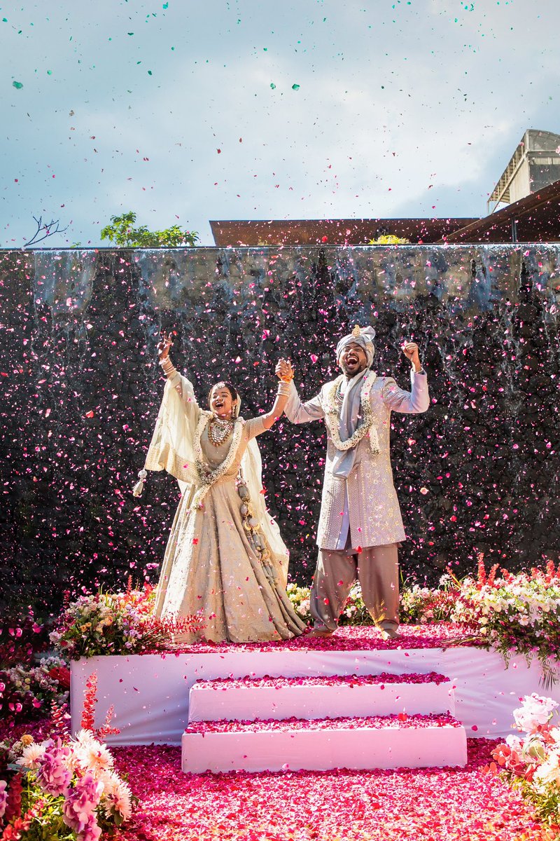 rjkaranmehta's tweet photo. Finally married #simka !! Apna toh Ho Gaya baki Dekh lo 🙈 https://t.co/bPrD9QHac0