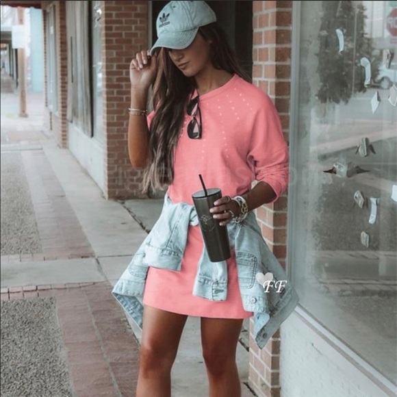 stephaniewolte2's tweet photo. So good I had to share! Check out all the items I'm loving on @Poshmarkapp from @ButtlesPamela #poshmark #fashion #style #shopmycloset #katespade #nobleu: https://t.co/W98EPvIHzb https://t.co/xpTjB3kQyF