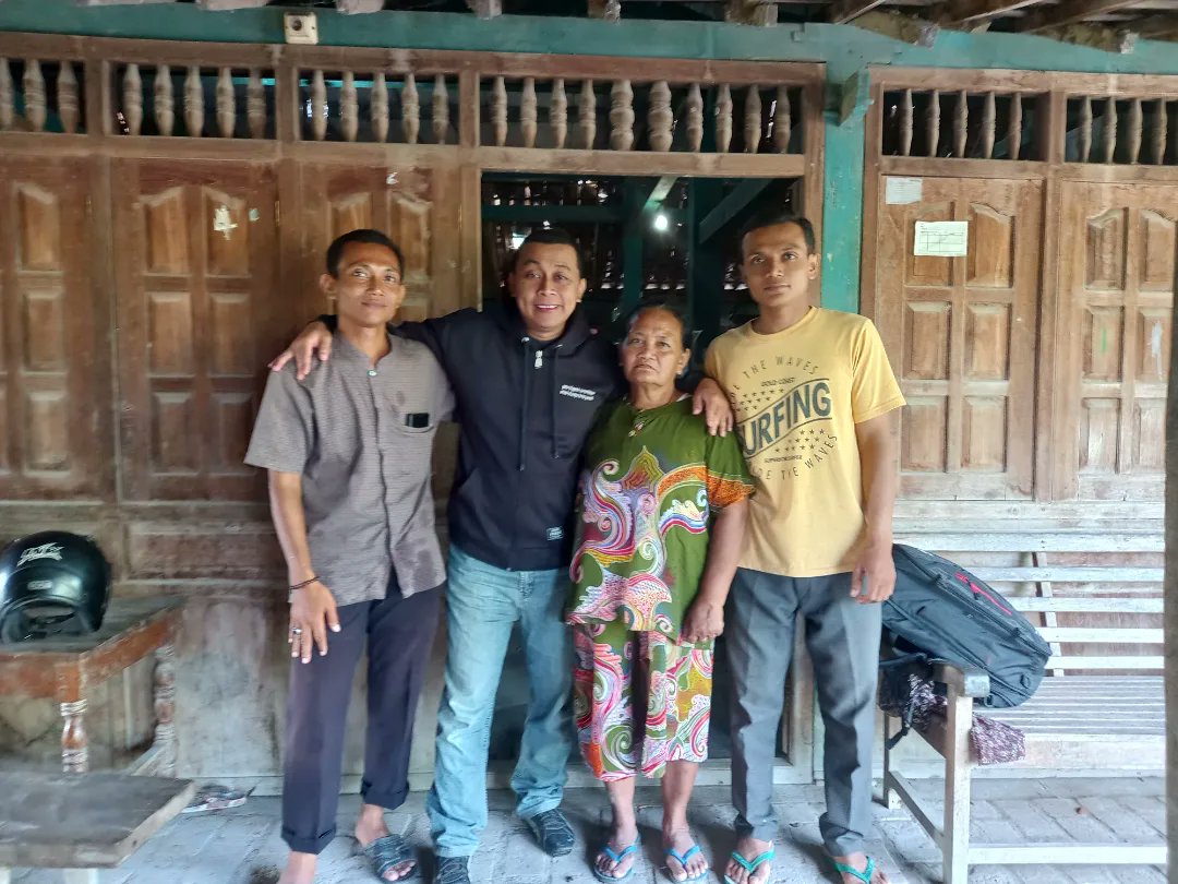 Seneng banget akhirnya bisa sowan di rumah Ibunya mas <a href="/herusantoso96/">kuli</a> dan mas @agus  mugi2 sehat selalu ya