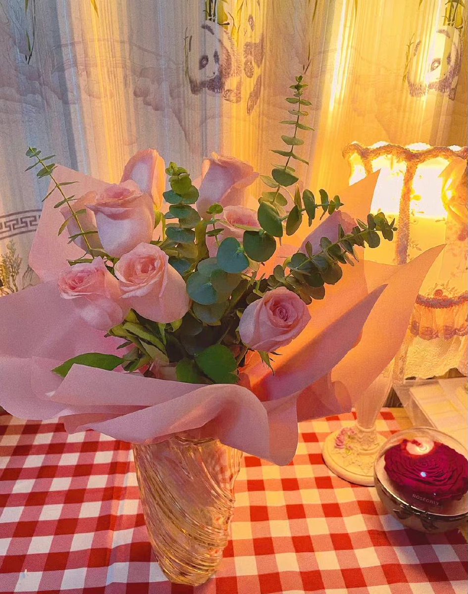 Tingting1995D's tweet photo. I love flowers and gentleness https://t.co/o3NPyDlhis
