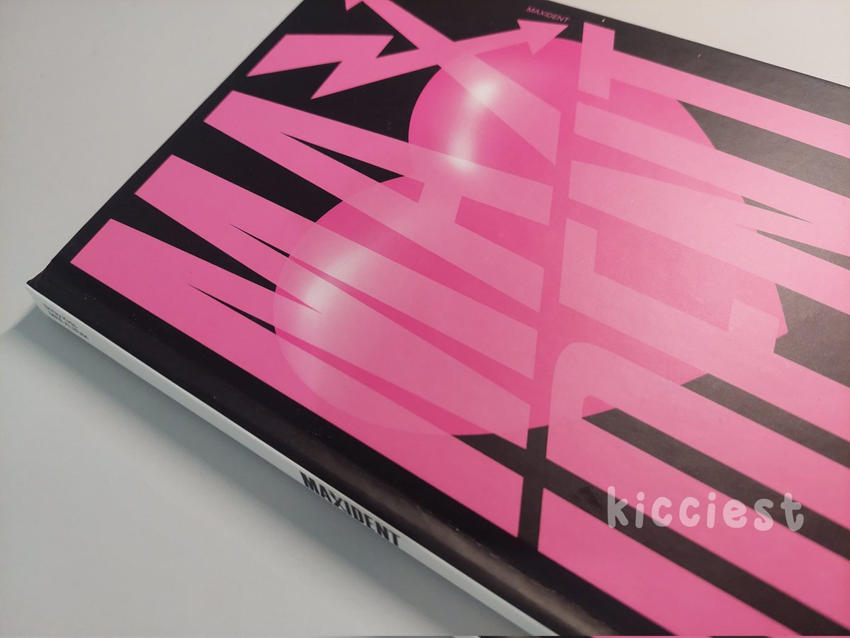kicciest's tweet photo. wts clearance sale !! ♡

maxident heart ver. album only (30k) but with the pocas (80k). dm for claim <3 https://t.co/dKknJpSGSX