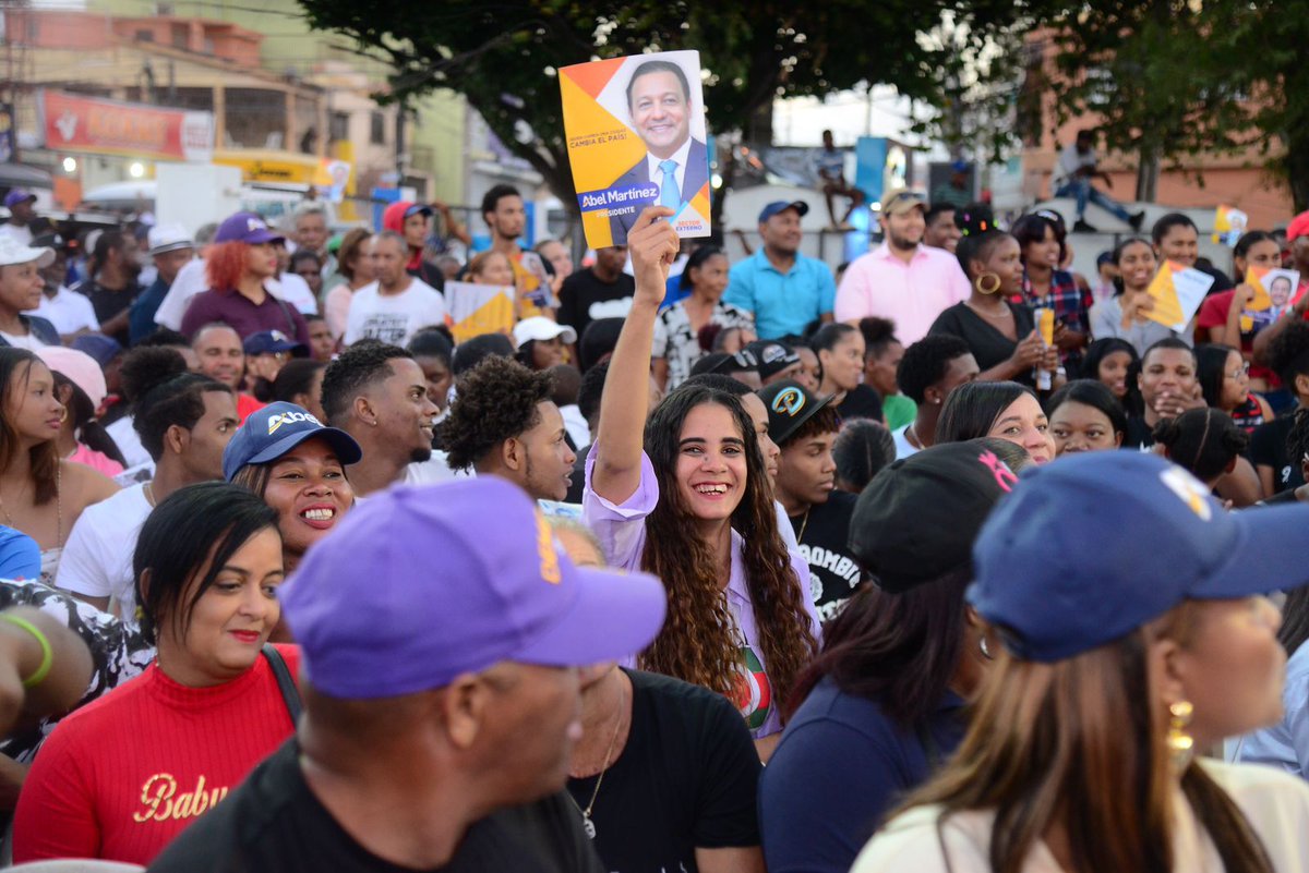 Bebylescaille's tweet photo. ¡DESCOMUNAL! 

La juventud de San Cristóbal declara: “Abel, estamos #PuetoPaTi” 

#PorUnCaminoMejor
#AbelPresidente https://t.co/qfInBQVYdg