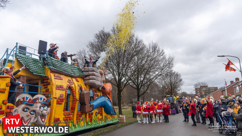 Carnavalsoptocht Ter Apel weer als vanouds - westerwoldeactueel.nl/2023/02/19/car…