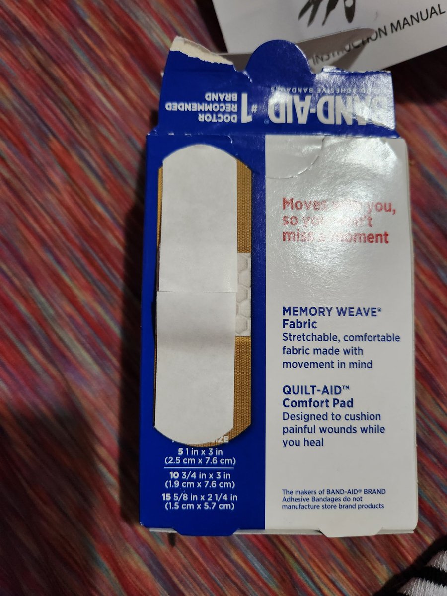 MaryAngieBP's tweet photo. @JNJNews really? "ACTUAL SIZE"?! I learned in school about FAKE advertisement...did you? https://t.co/IiPxu7SVxk