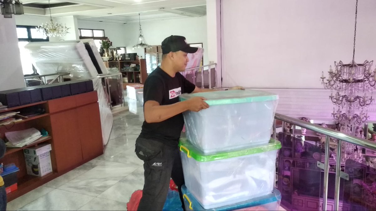 mo_pindah's tweet photo. Pindahan Rumah di Legok Permai ke Icon Simplicity BSD..
#mopindah #jasapindahan #jasapindahanrumah #jasapindahrumah #jasapindahantarprovinsi #jasapindahanjakarta #jasapindahanapartemen #moversandpackers
Salam Hangat Selalu dari https://t.co/dOqtiATD4z https://t.co/eBURrjsxEH