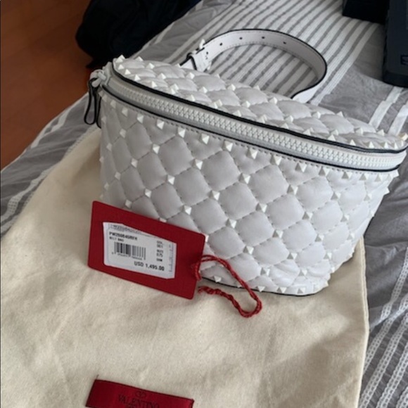 So good I had to share! Check out all the items I'm loving on <a href="/Poshmarkapp/">Poshmark</a> #poshmark #fashion #style #shopmycloset #louisvuitton #valentinogaravani #valentino: posh.mk/xZco3Ekxxxb