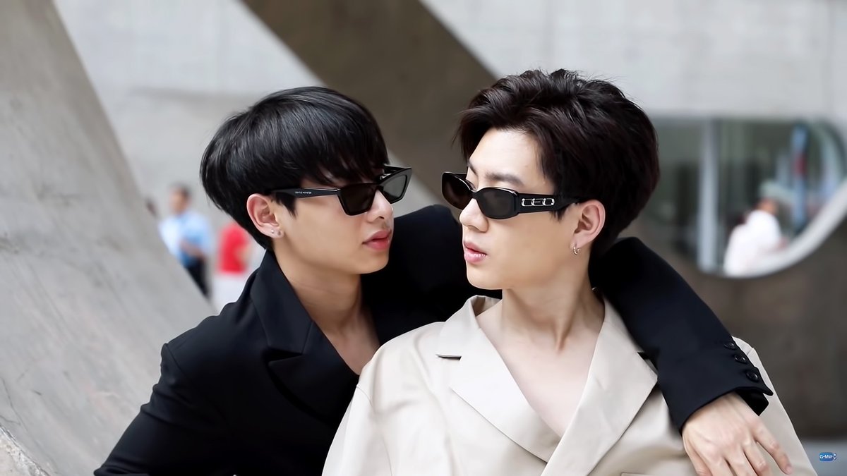 ImyourATTI's tweet photo. 옾깐도 좋은데 서울 하늘 아래의 옾깐은 더 좋음..🫠
#ARMSHARE #GOTogetherII
#ออฟกัน #OffGun https://t.co/rVdAyBTGp0