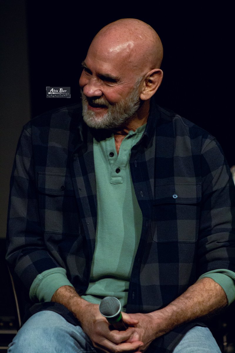 barr_alicia's tweet photo. Mitch Pileggi
Creation Dallas 2023

#MitchPileggi #Supernatural #Walker #SamuelCampbell #BonhamWalker https://t.co/f62GIHeas9