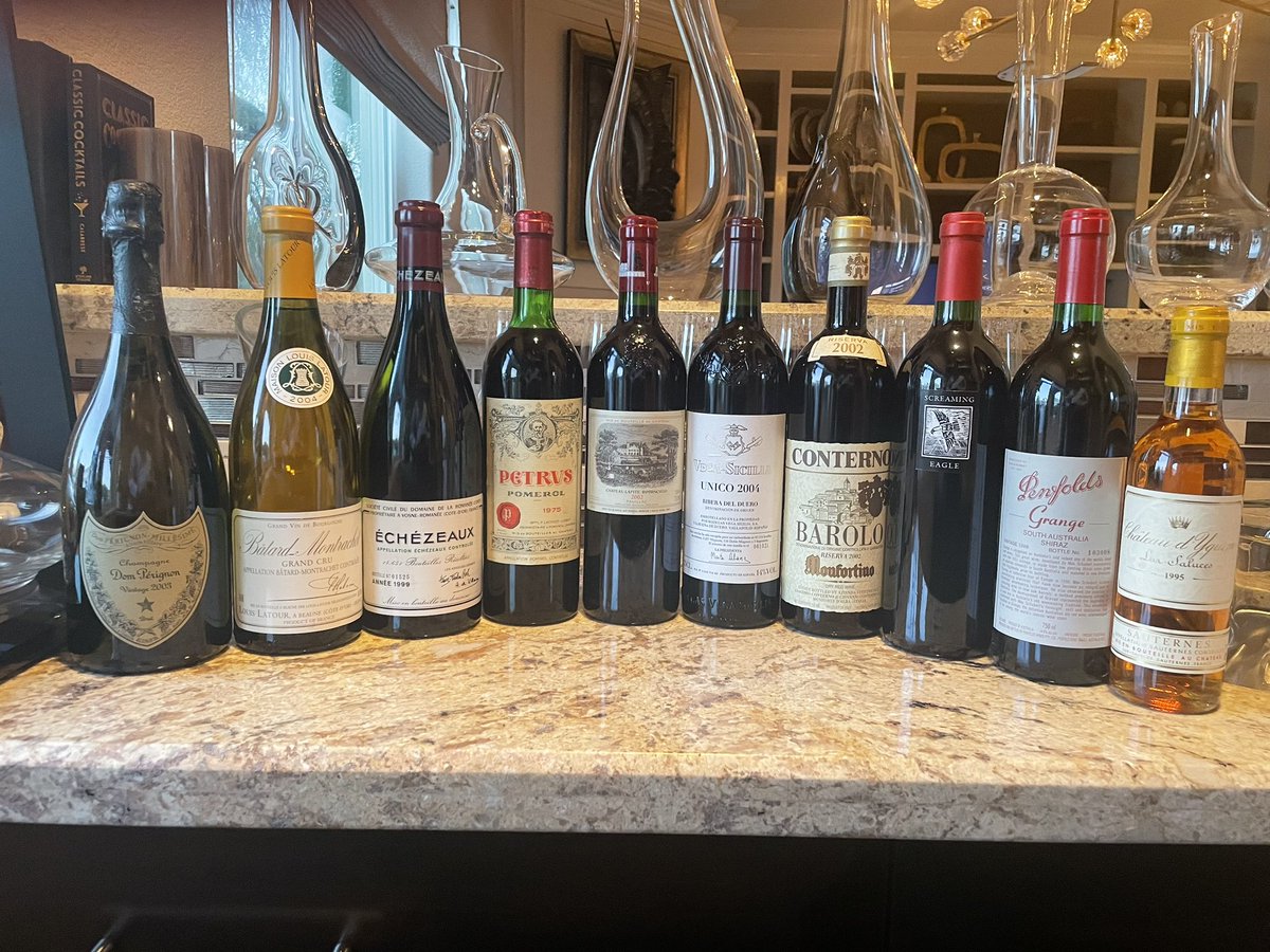 Epic lineup tonight. 

#champagne #burgundy #bordeaux #barolo #riberadelduero #napavalley #southaustralia #sauternes #batardmontrachet #pomerol #paulliac #cheers #nationaldrinkwineday #vegas