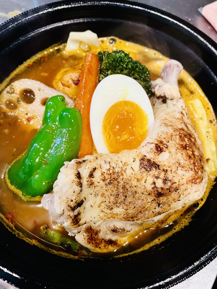 シドミドさん tweet media