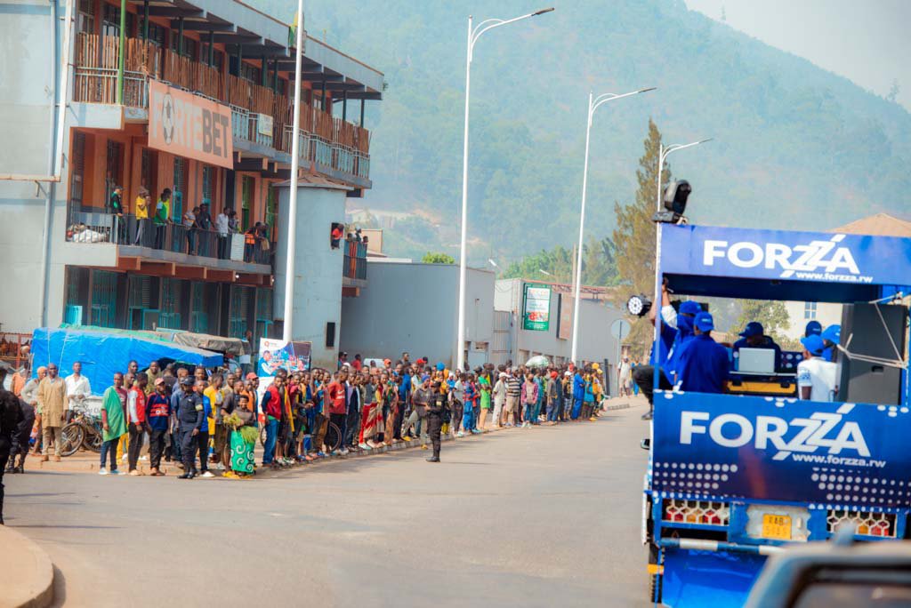 Forzzagaming's tweet photo. Caravan igeze kibagabaga , yahagurutse Golf ,ica kinamba,nyabugogo,gatsata,nyacyonga,batsinda,nyarutarama,yerekeje Rwamagana
#Forzzaniiyawe
#TdRwanda23
#VCWC24 @VCWC2024 https://t.co/TRMKWyL0YQ