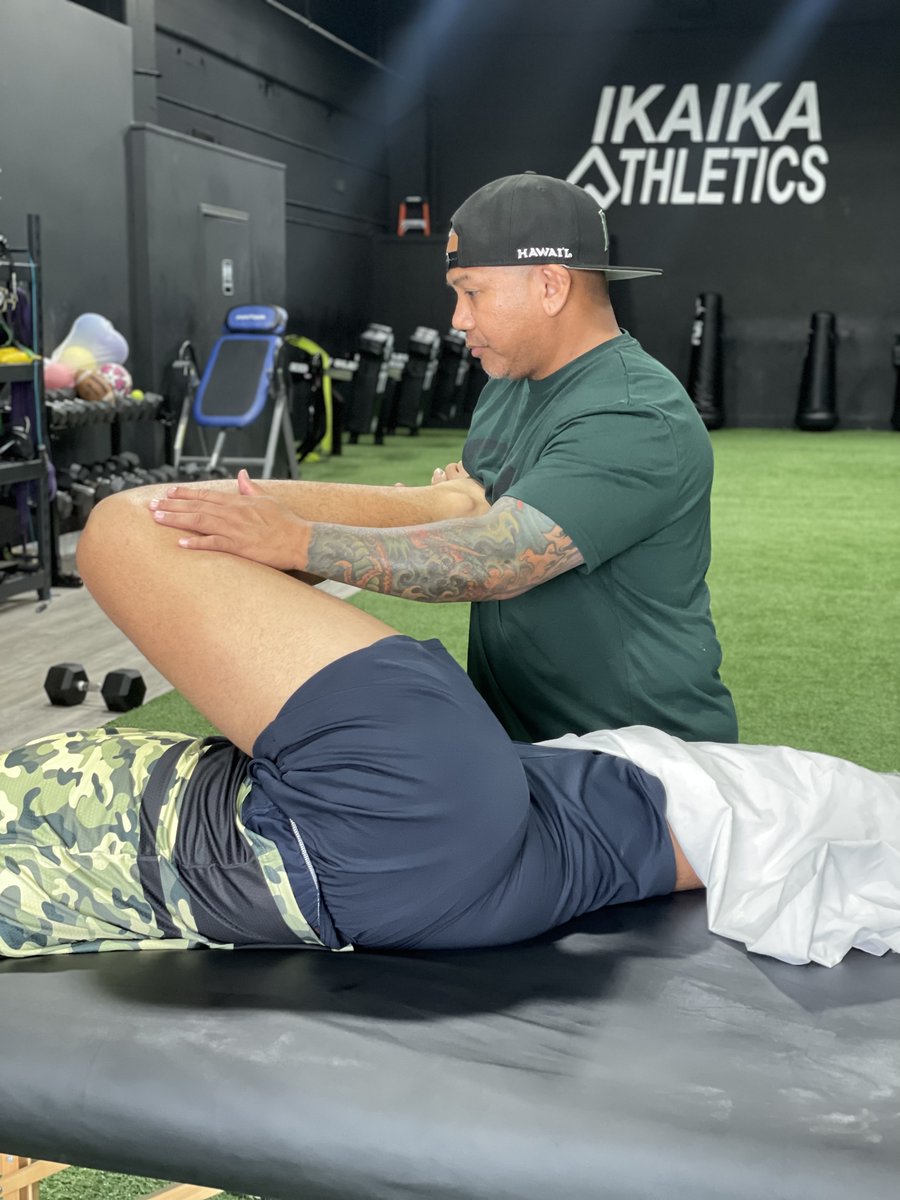 LafaeleAnelu's tweet photo. BIG THANK YOU to Uncle Kimo Luna for helping get my body right! Recovery is vital to minimizing injuries 🙏🏽 🙌🏾 #bodytempering https://t.co/JjPAGoE9vO
