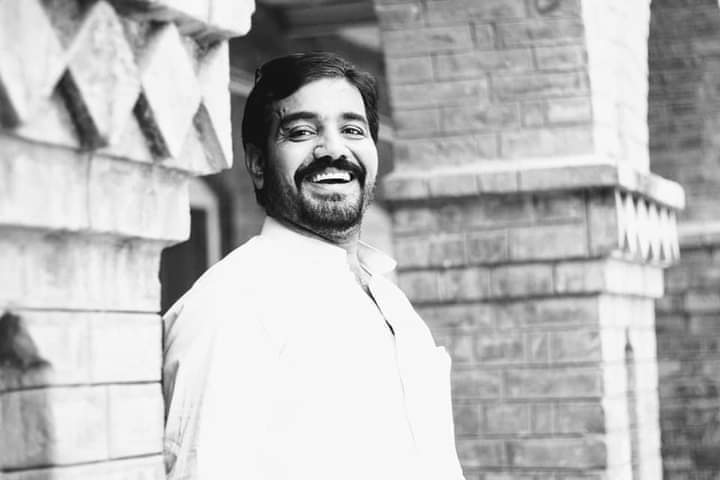 HaiderAli__1's tweet photo. Islamia College Peshawar English teacher Professor Bashir Ahmad was murdered by watchmen in Islamia Collegiate School this morning . 
RIP professor saib 🤲 💔
#IslamiaCollegePeshawar https://t.co/yQMD4sLdTS