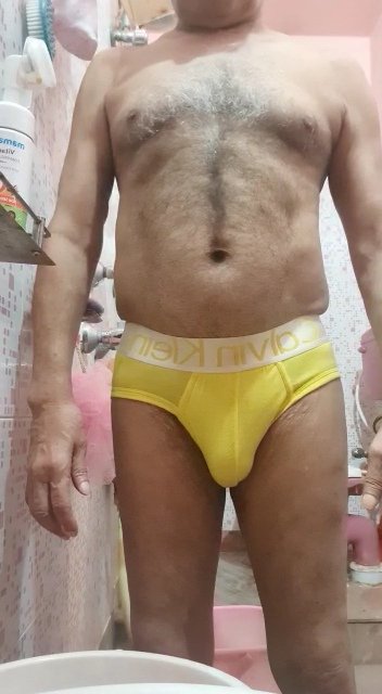 BRANING2's tweet photo. @BChakarabarti @bigcocklad12345 Wow so hot https://t.co/kxk2QG2Wyn