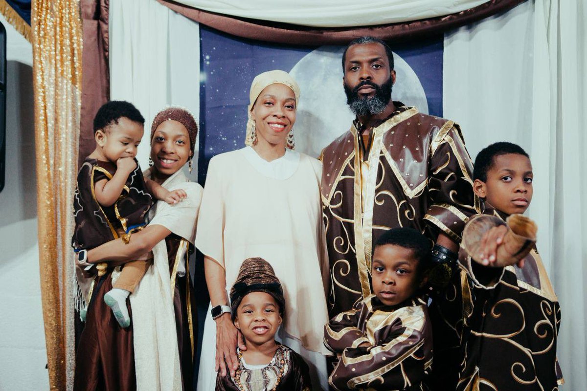 Iuic_wisconsin's tweet image. The families of IUIC Chicago gathered together for the Lords New Moon in joyfulness and gladness! 

#Israelites #blackhistorymonth #realjews #iuic #Chicago #Unity