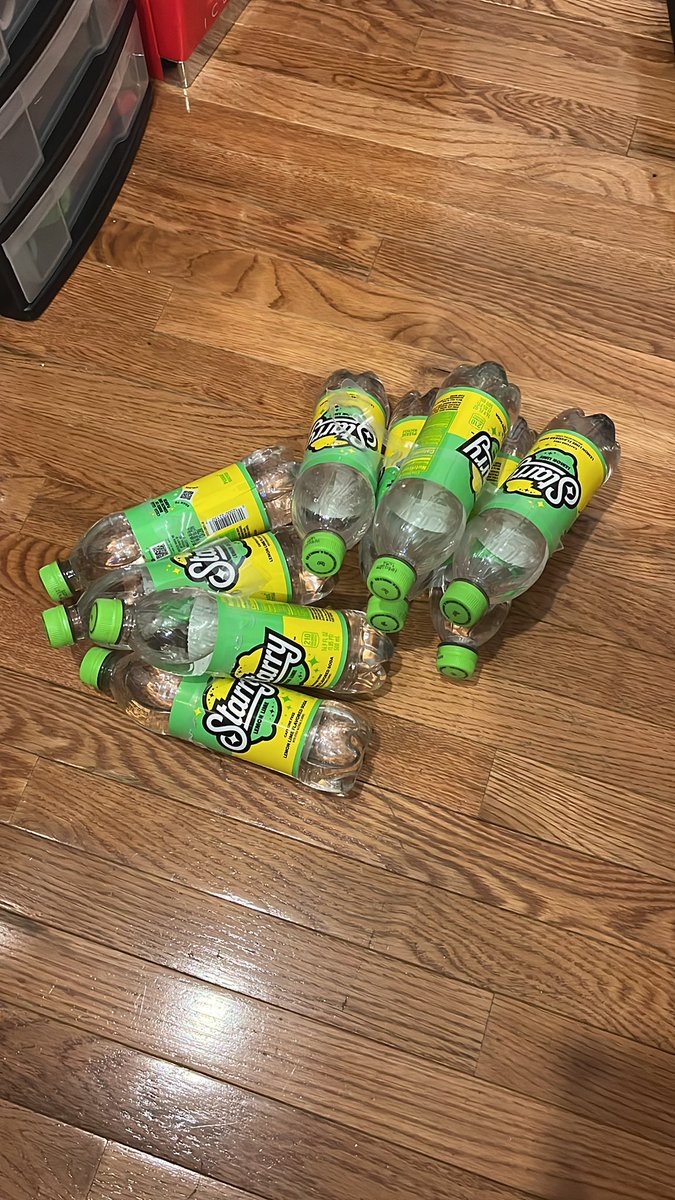 slimetb's tweet photo. @starrylemonlime Please be my first channel sponsor, I know I’m small but I love y’all 💚💛 https://t.co/HwHgg8eHCu